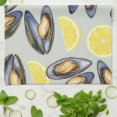 Natasha Usによるムール貝とレモン キッチンタオル (折り畳み)