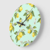 Natasha Usによるレモン付きのブランチ ラージ壁時計 (傾斜)
