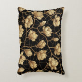 Natasha Usによる開花のMagnolia Branches アクセントクッション (正面(垂直))