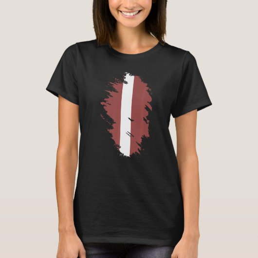 National Flag of Latvia souvenir  for men women  6 Tシャツ (正面)