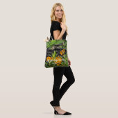 Native Butterfly Weed & Hummingbird Garden Tote トートバッグ (モデル)