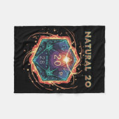 Natural 20 Flaming D20 Dice | Epic D&D Critical   フリースブランケット (正面(横))