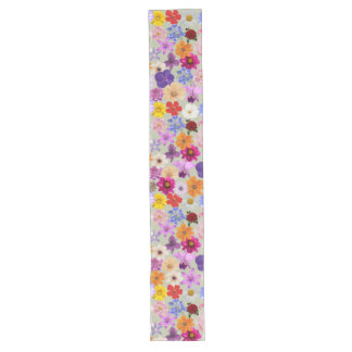 Natural Bloom: Floral Pattern Table Runner ロングテーブルランナー