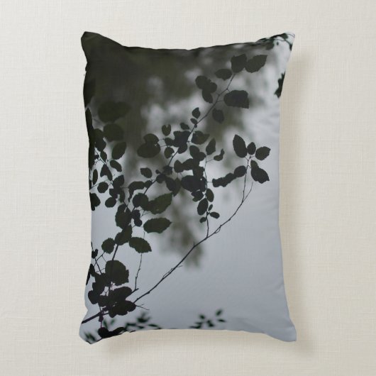 Nature Abstract Tree Branches Accent Pillow アクセントクッション (正面(垂直))