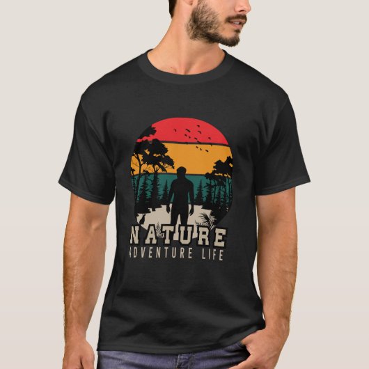   Nature adventure  lover sunset  Tシャツ (正面)