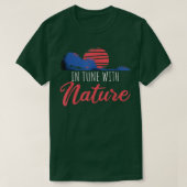 Nature And Music Guitar Trees Retro Tシャツ (デザイン正面)