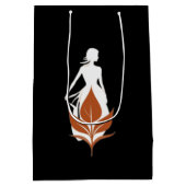 Nature and Woman Silhouette Elegant Feminine Art  ミディアムペーパーバッグ (裏面)