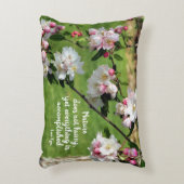 Nature Does Not Hurry Inspirational Quote  アクセントクッション (正面(垂直))