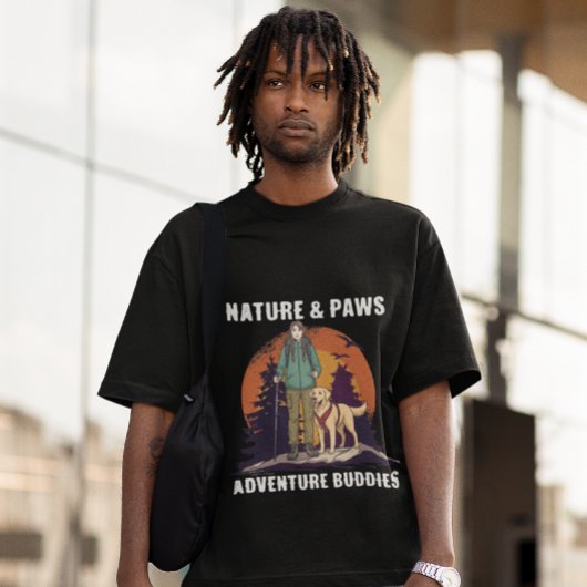 Nature & Paws | Hiking Girl & Golden Retriever Tシャツ