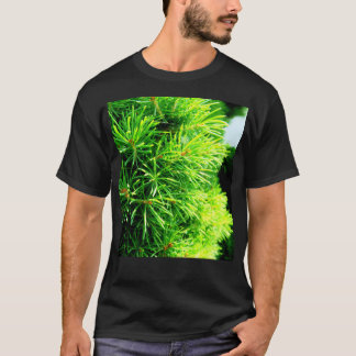 Nature - Pine - Macro - Green Tシャツ