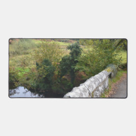 nature way of impersonating animals デスクマット