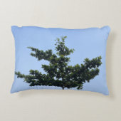 Nature's Harmony Pillow - Trees and Skies in Perfe アクセントクッション (裏面)