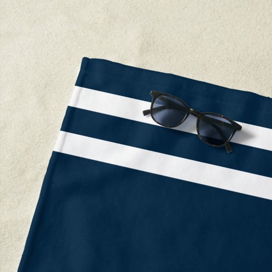 Nautical Navy Blue Boat Name ビーチタオル (インサイチュ)
