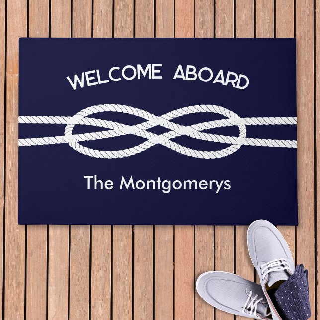 Nautical Navy Blue White Rope Welcome Aboard ドアマット (クリエイターアップロード済み)