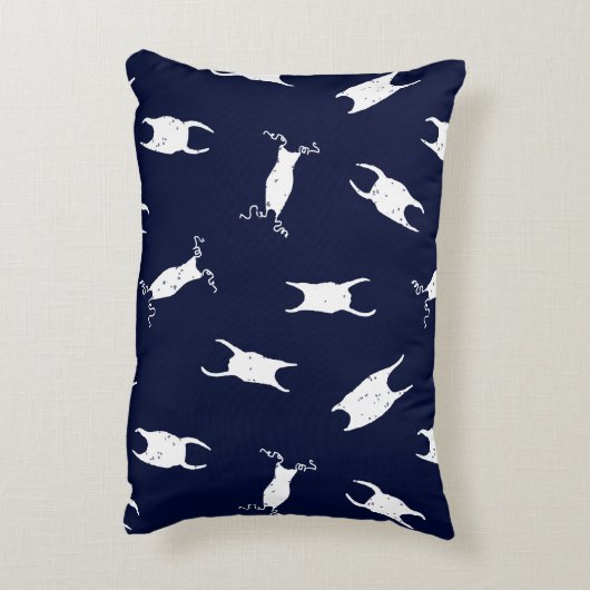 Nautical Shark Eggcase Print アクセントクッション (裏面(縦))