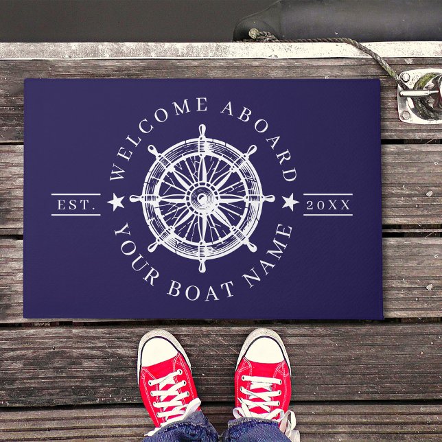 Nautical Ship Wheel Boat Name Welcome Doormat ドアマット (Nautical Ship Wheel Boat Name Welcome Doormat)