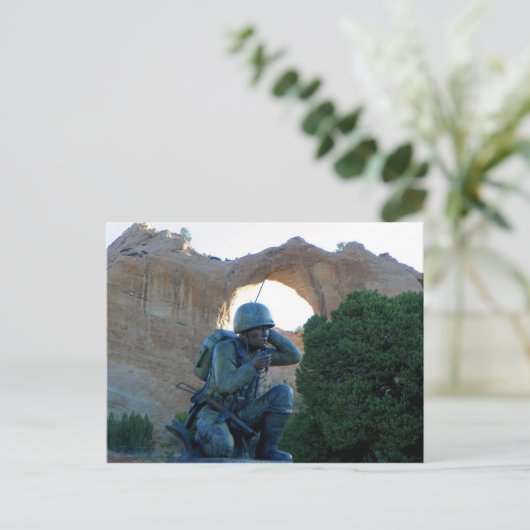 Navajo Code Talker (Window Rock) ポストカード (スタンド正面)