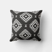 Navajo Geometric:白黒Tribal. クッション (裏面)