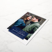 NavyとGold Foilスクリプト日付を保存 箔招待状 (回転した状態)