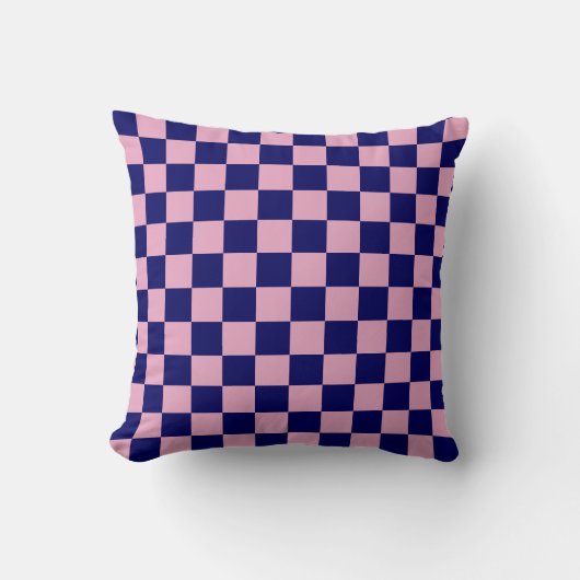 Navy Blue and Light Pink Checkerboard Pattern クッション (正面)