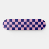 Navy Blue and Light Pink Checkerboard Pattern スケートボード (横)