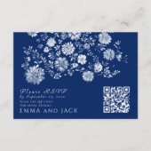Navy Blue Floral QR Code Wedding Details Card エンクロージャーカード (正面)