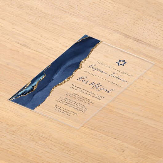 Navy Blue Gold Agate Bar Mitzvah アクリル招待状 (レイダウン)