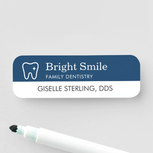 Navy Blue Modern Dentist Tooth Office 名札 (インサイチュ)
