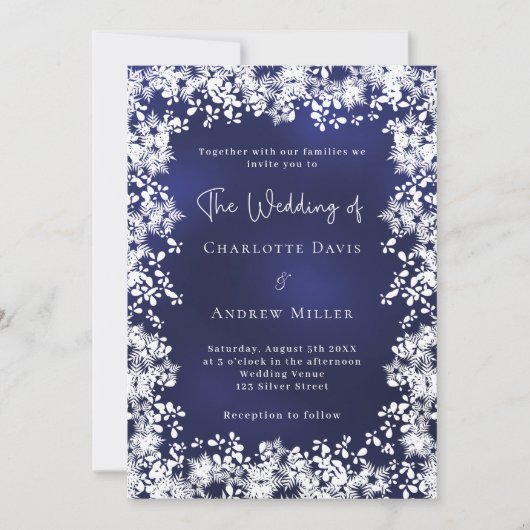 Navy blue snowflakes winter wedding QR code RSVP 招待状 (正面)