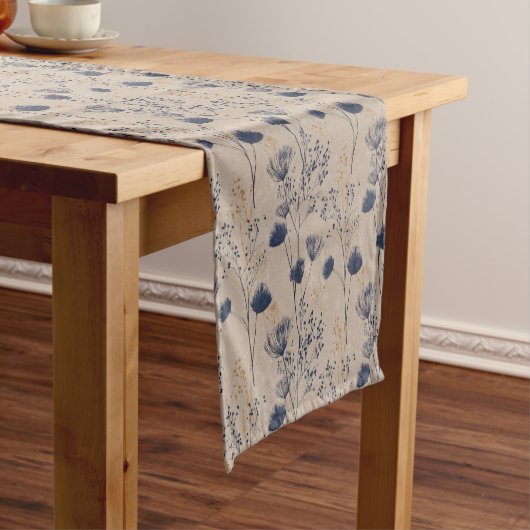 Navy Botanical Wildflower Table Runner ショートテーブルランナー (インサイチュ)
