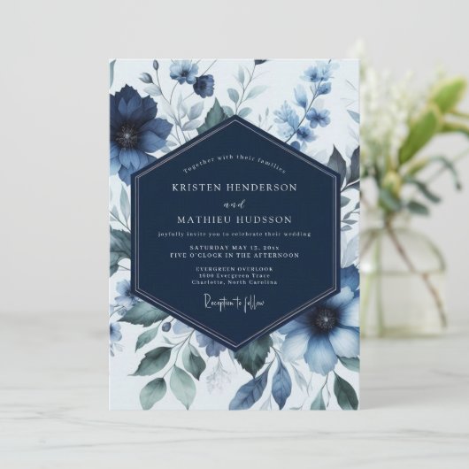 Navy Floral Bloom Romance Wedding 招待状 (スタンド正面)