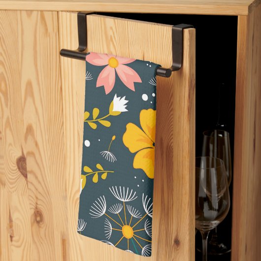 Navy Floral Garden Whimsical Spring Pattern キッチンタオル (三つ折り)