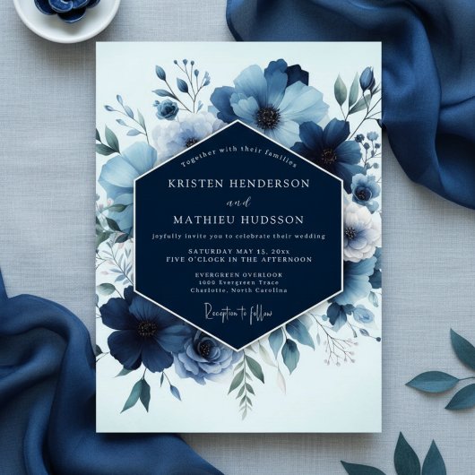 Navy Floral Lush Romance Wedding 招待状