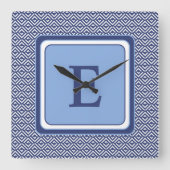 Navy Geometric Chevron Monogram Design スクエア壁時計 (正面)