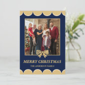 Navy & Gold Bow Scalloped Family Christmas Photo シーズンカード (スタンド正面)