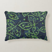 Navy Green Foliage Boho Batik Look アクセントクッション (正面)