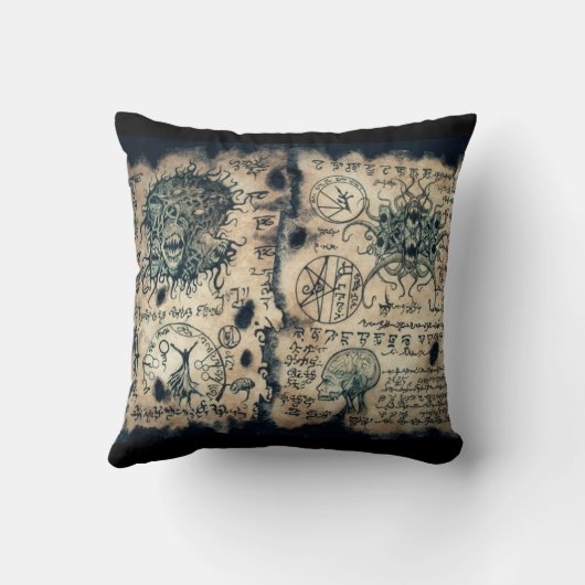 necronomiconの枕 クッション (裏面)
