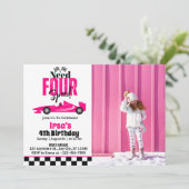 Need Four Speed Race Car Girl 4th Birthday Photo 招待状 (スタンド正面)
