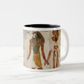 Nefertariは神の前に持って来られます ツートーンマグカップ (正面右)