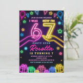 Neon Glow 7th Birthday | I Was 6 Now I Am 7 Viral  招待状 (スタンド正面)