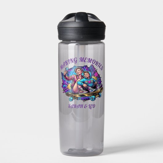 Neon Graffiti Cool Mom & Son Skateboard Water Bott ウォーターボトル (正面)