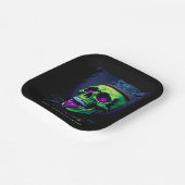 neon green haunted skull gothic halloween night ペーパープレート (傾斜あり)