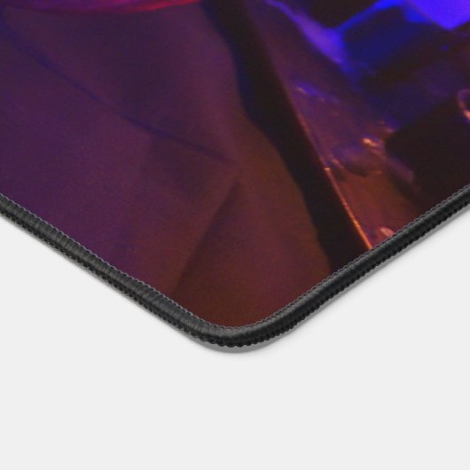 Neon Halloween pumpkins デスクマット (コーナー)