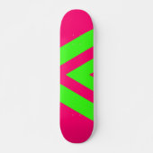Neon Pink & Green Zigzag Skateboard – Customizable スケートボード (正面)