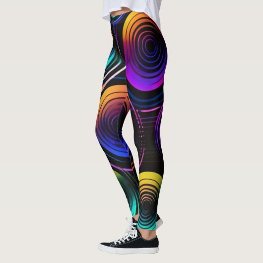 Neon Vibe Radiance Leggings レギンス (左)