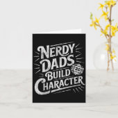 Nerdy Dads Build Character Father Humor  カード (黄色い花)