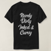 Nerdy Dirty Inked & Curvy読's Lovers Tattoo Cu Tシャツ (デザイン正面)