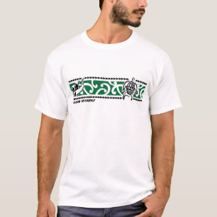 Nesianの種族のマオリのカメの緑 Tシャツ