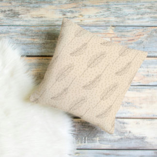 Neutral Boho Feather Pattern Throw Pillow クッション