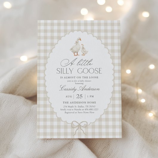 Neutral Gingham Silly Goose Baby Shower 招待状